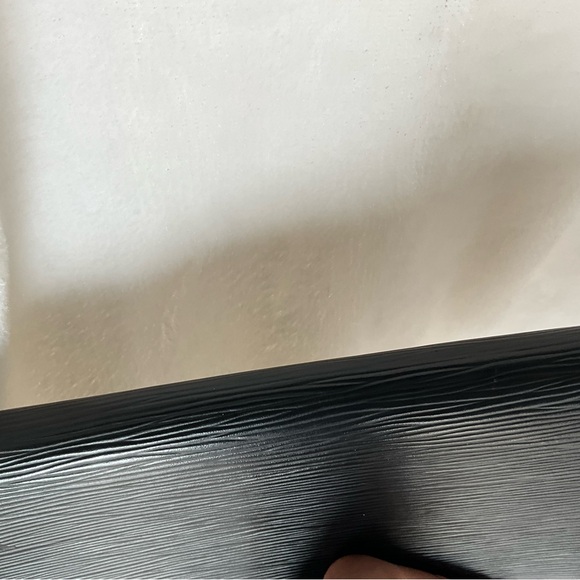 Louis Vuitton Black Epi Pochette Accessories - Picture 14 of 16